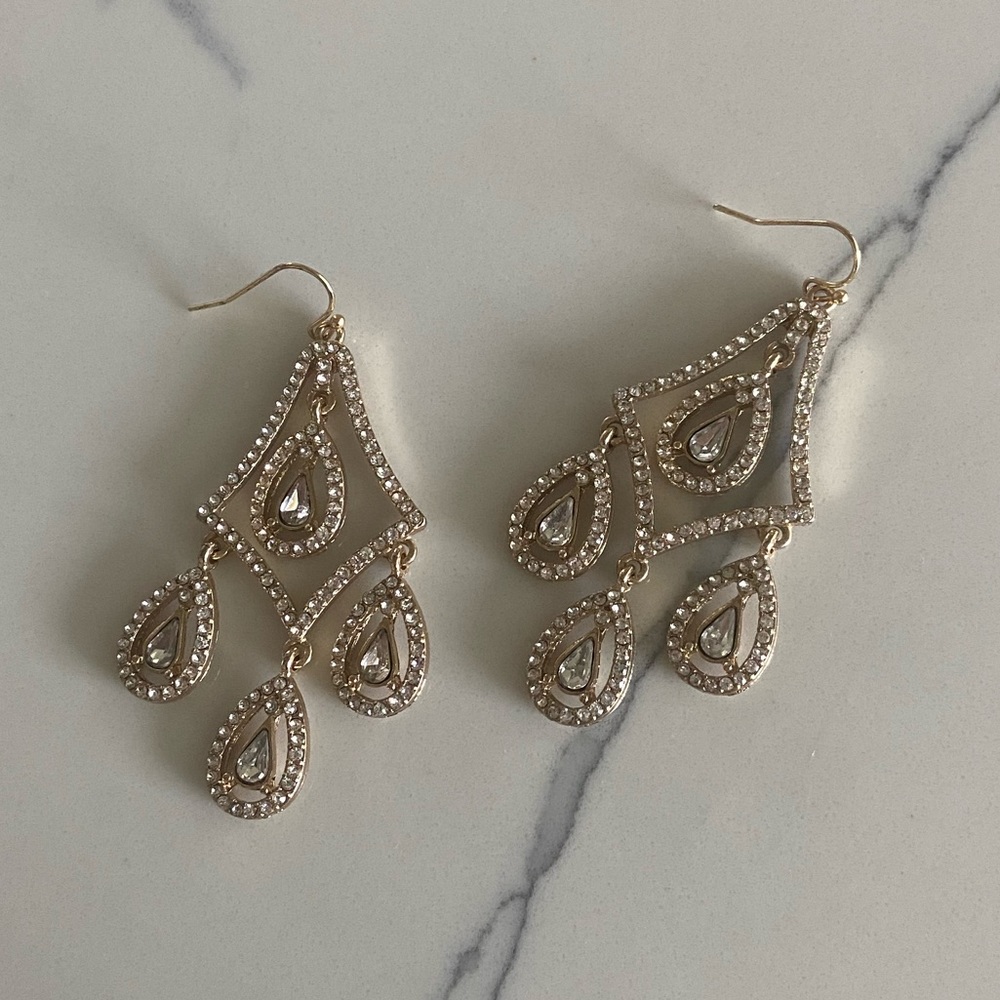 5/$25 Beautiful rhinestone earrings